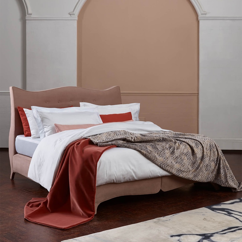 The Dream 1000 Bed Linen Set
